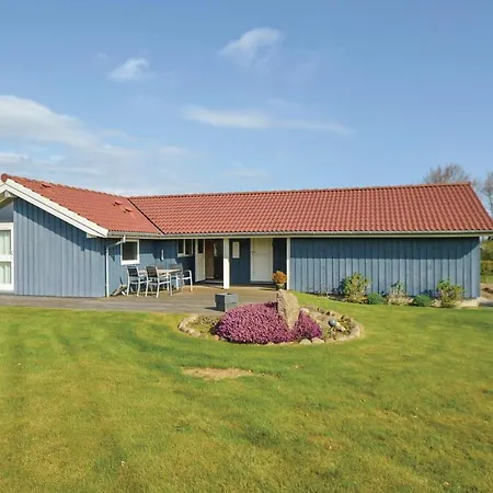 Two-bedroom Holiday In